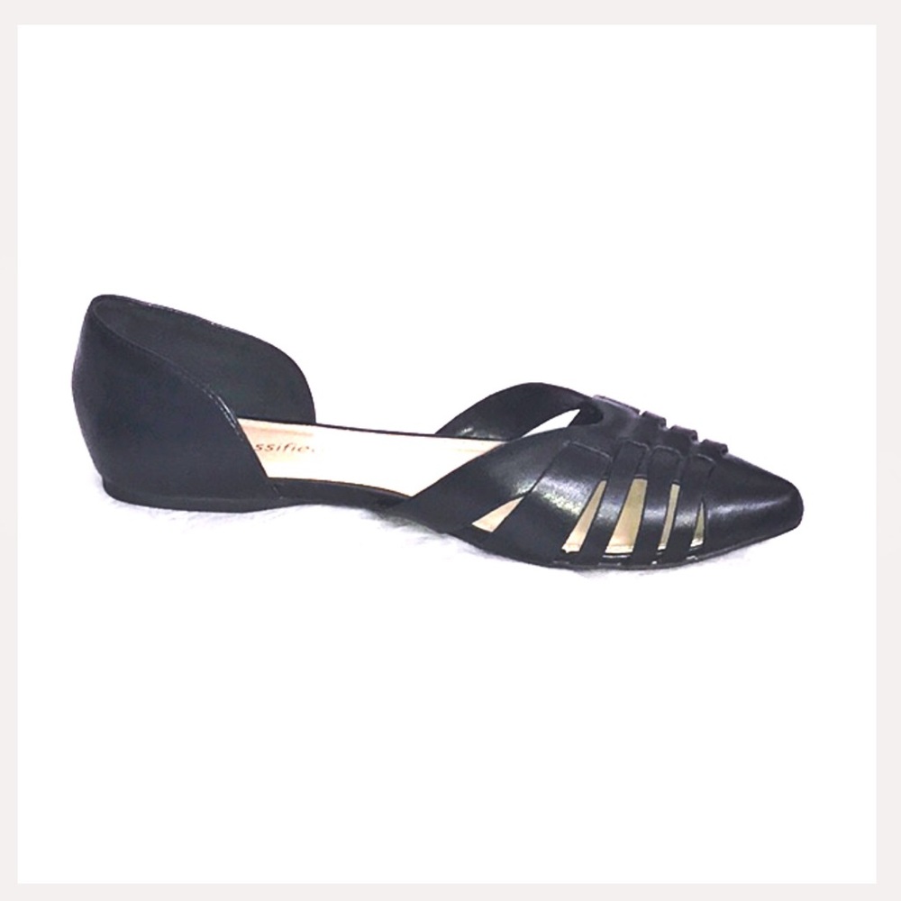 City classified black pointy toe ballet flats